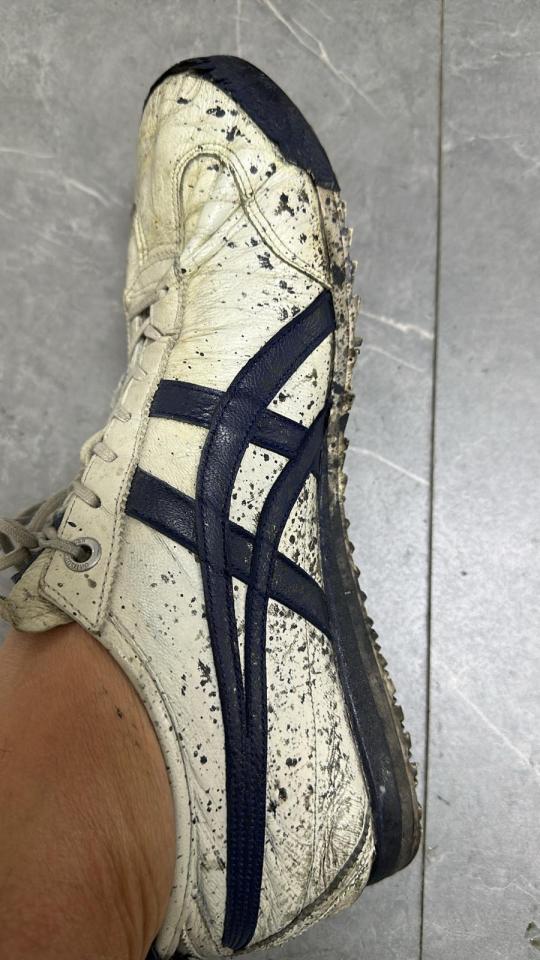 Shoe Cleaning & RepairingJob photo