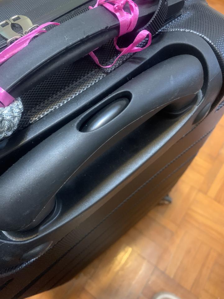 行李箱維修工作照片