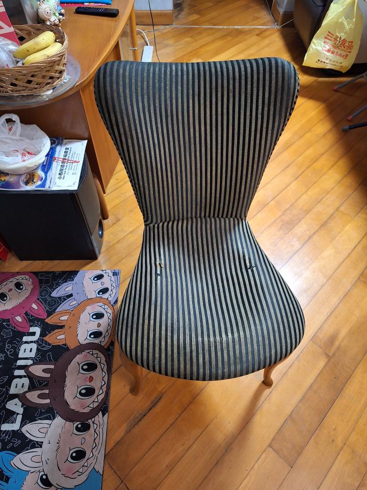 傢俬維修工作照片