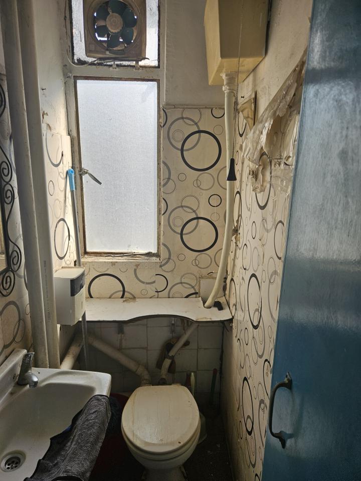 Toilet Installation & RepairJob photo