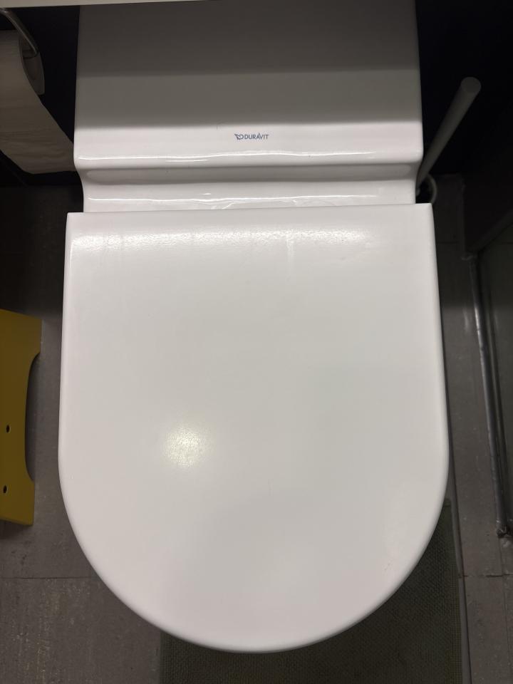 浴室寶安裝工作照片