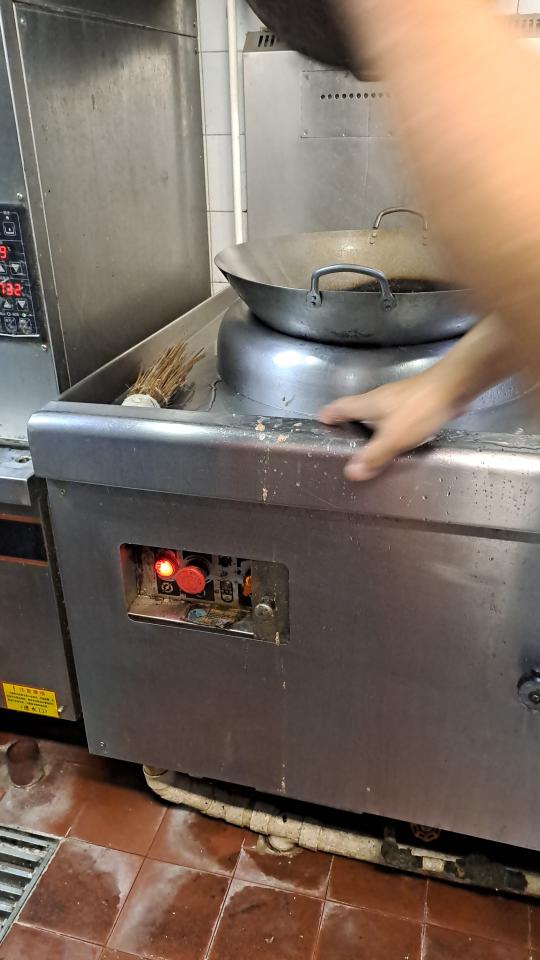 電器維修工作照片