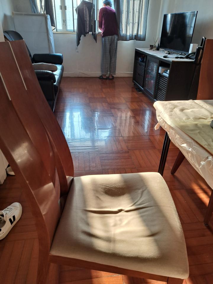 傢俬維修工作照片