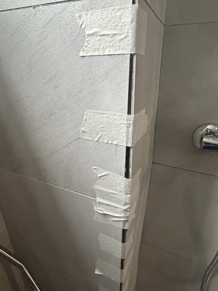 磁磚維修工作照片