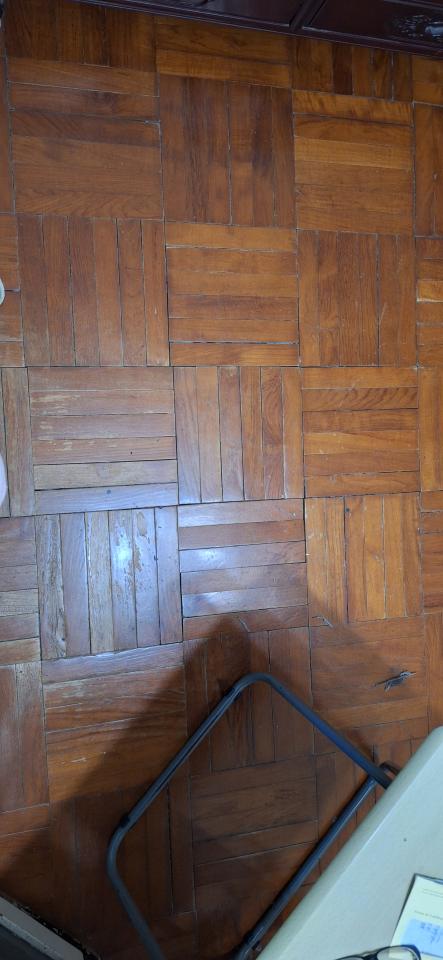 地板維修工作照片