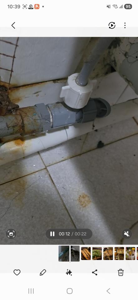 馬桶安裝工作照片