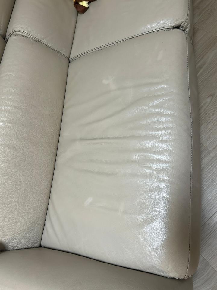 傢俬維修工作照片