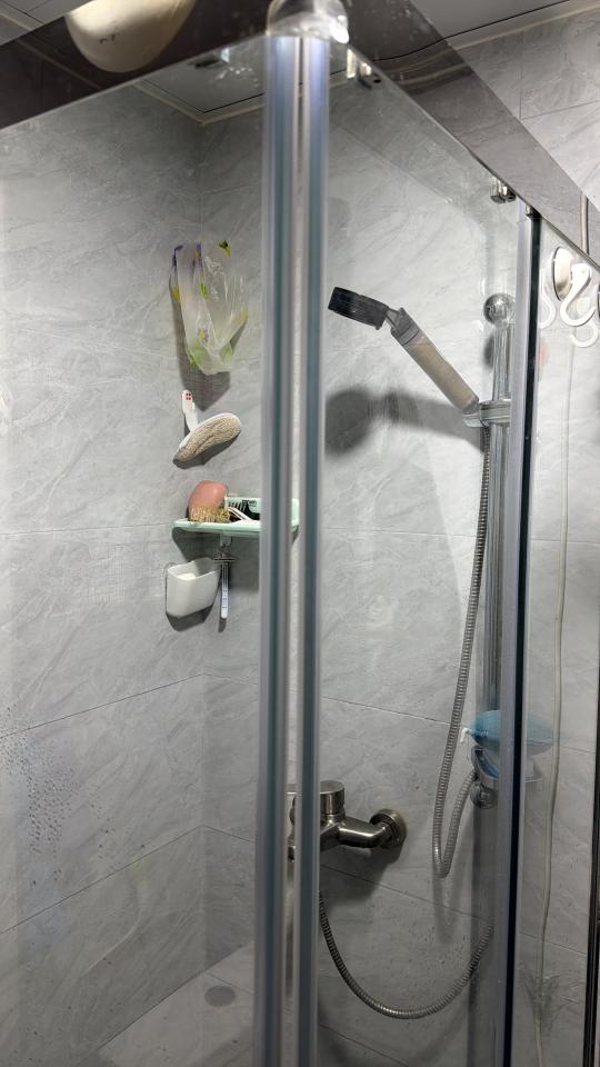 浴室裝修工作照片