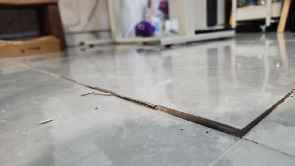 磁磚維修工作照片