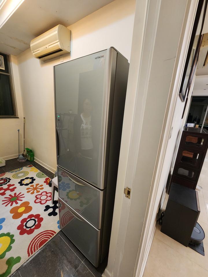 Refrigerator movingJob photo