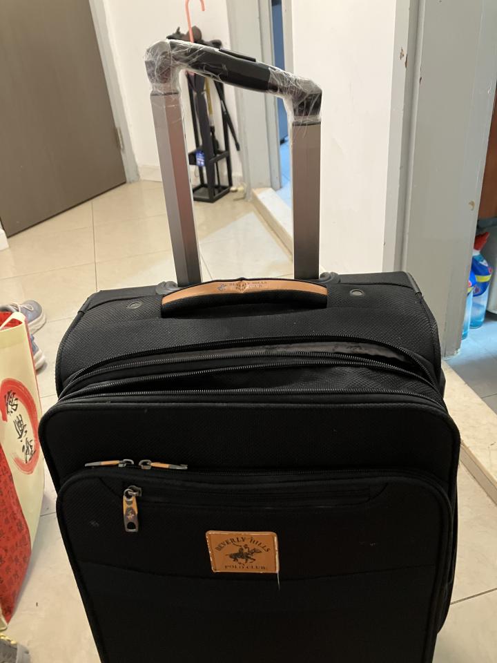 行李箱維修工作照片