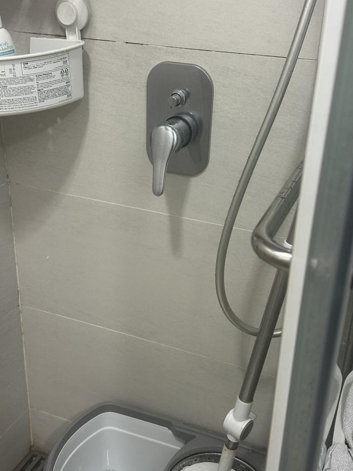 水龍頭安裝工作照片