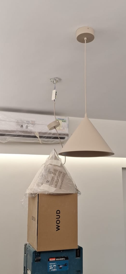 燈飾維修工作照片