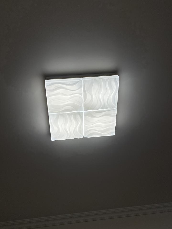 燈飾安裝工作照片