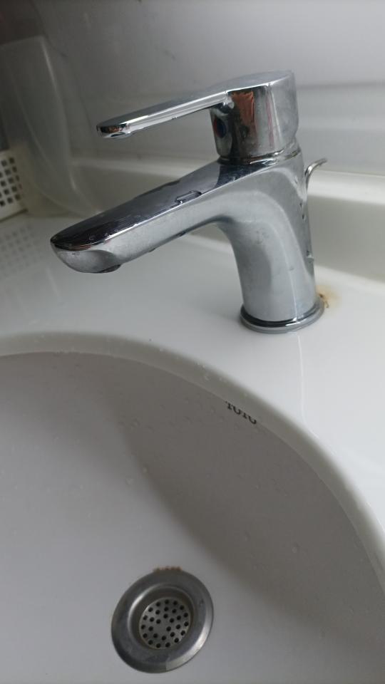 水龍頭安裝工作照片