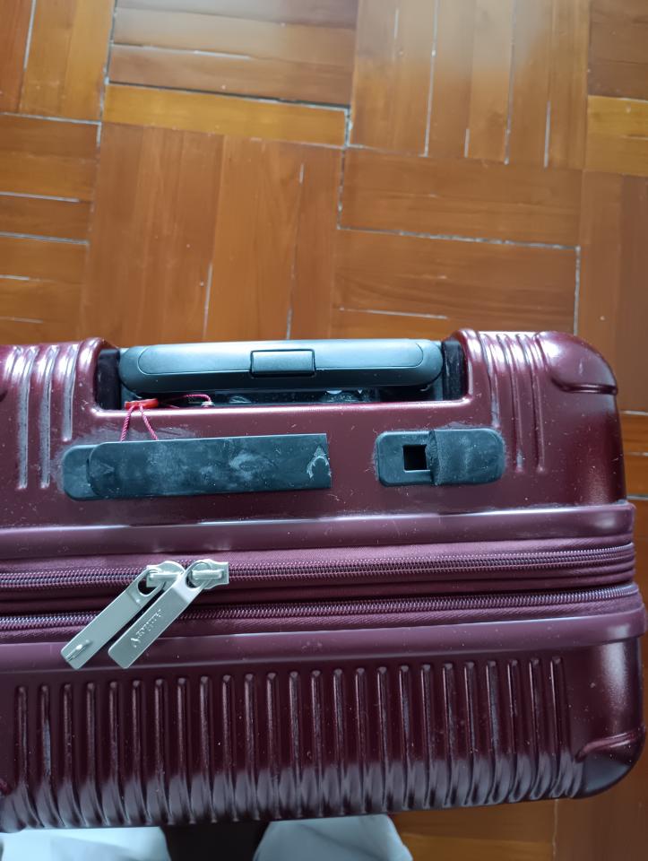 行李箱維修工作照片