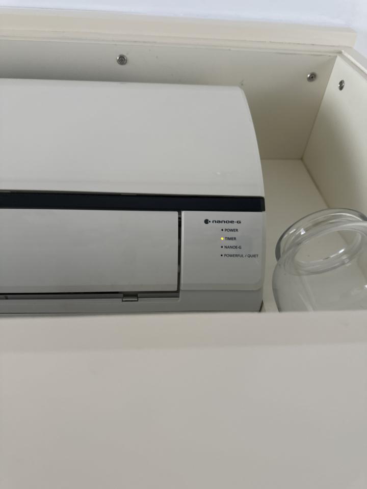 冷氣維修工作照片