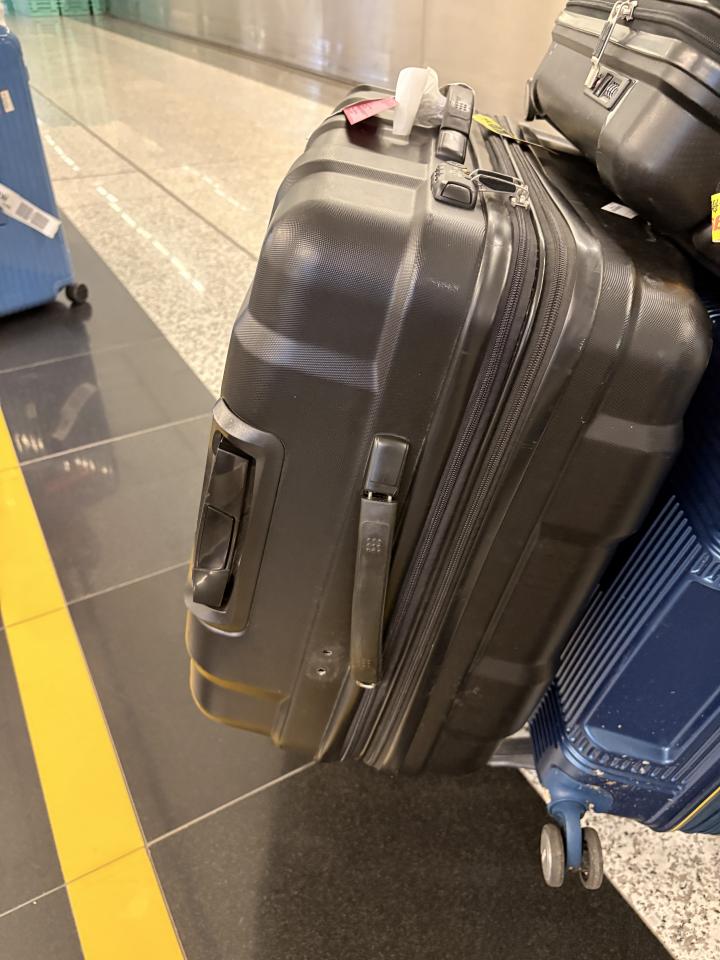 行李箱維修工作照片