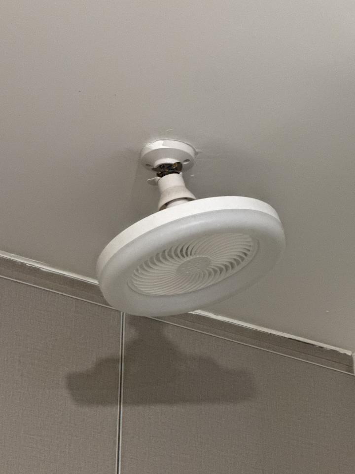 燈飾維修工作照片