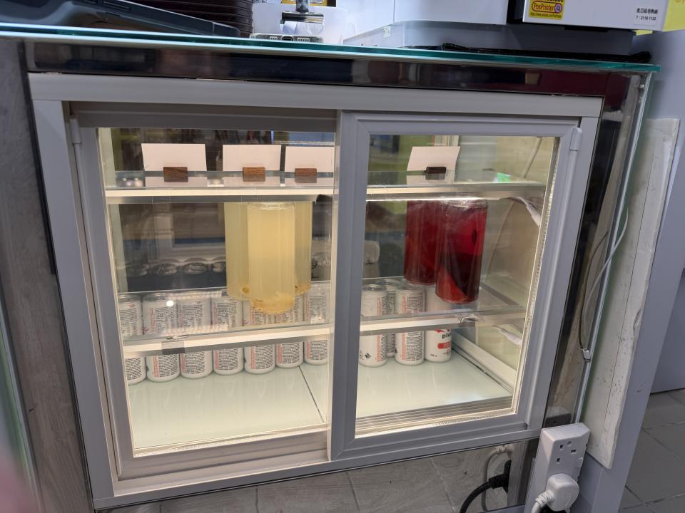 雪櫃維修工作照片