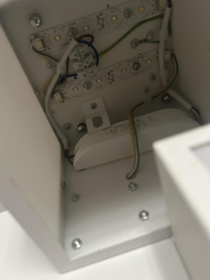 燈飾維修工作照片