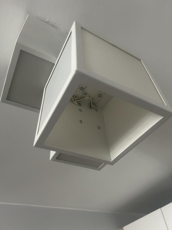 燈飾維修工作照片