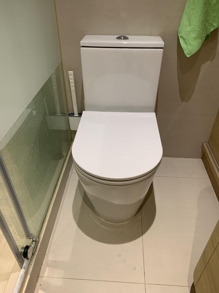 馬桶安裝工作照片