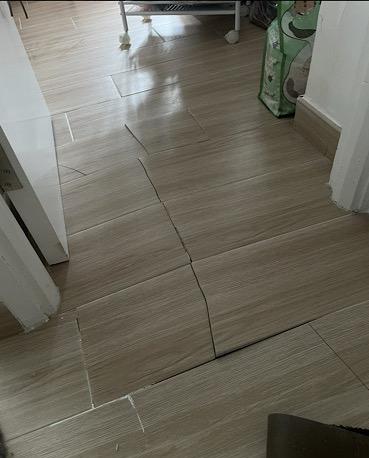 磁磚維修工作照片