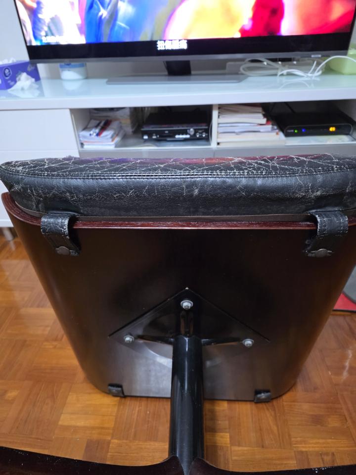 傢俬維修工作照片