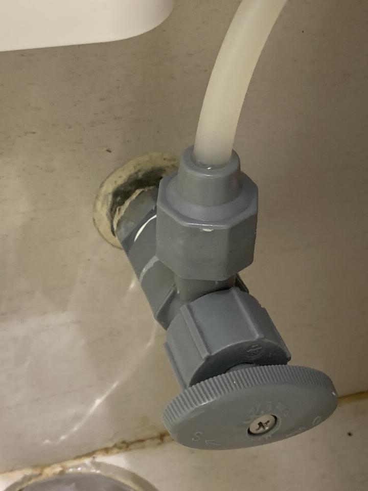 馬桶安裝工作照片