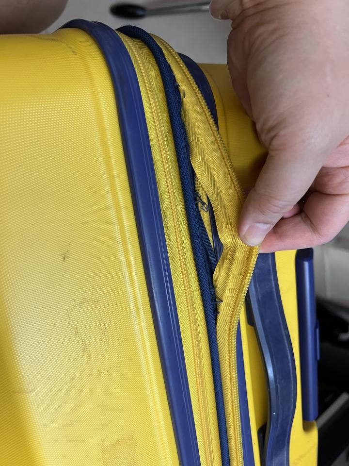 行李箱維修工作照片