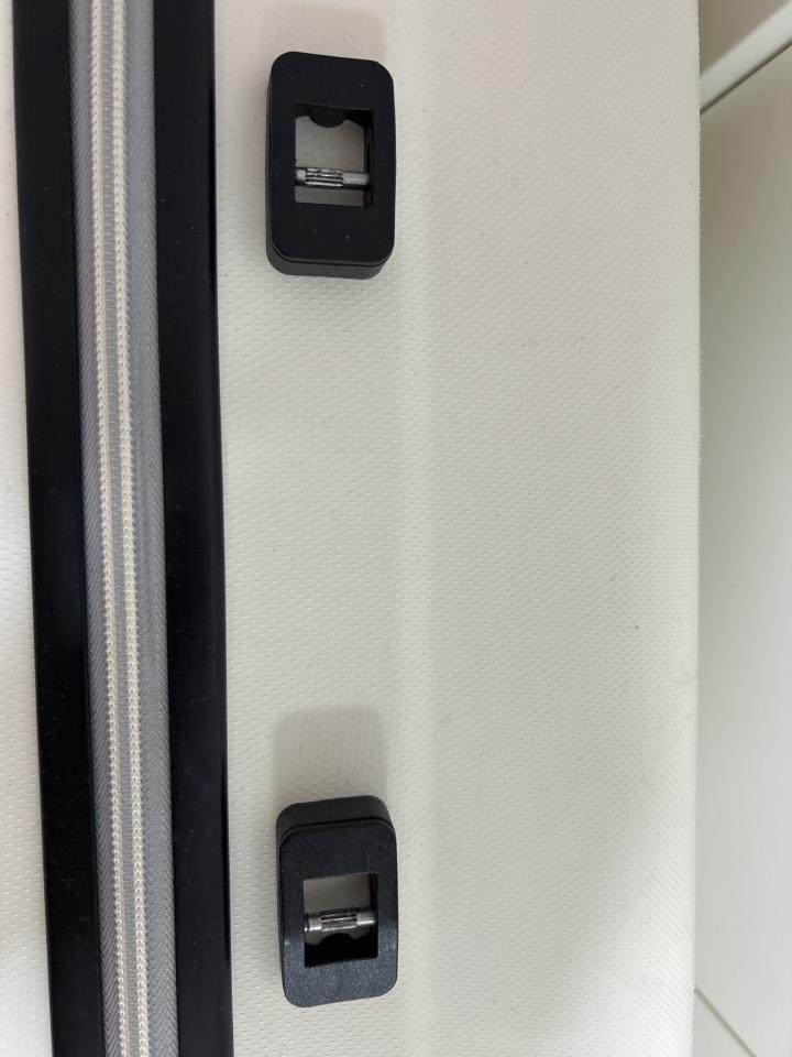 行李箱維修工作照片