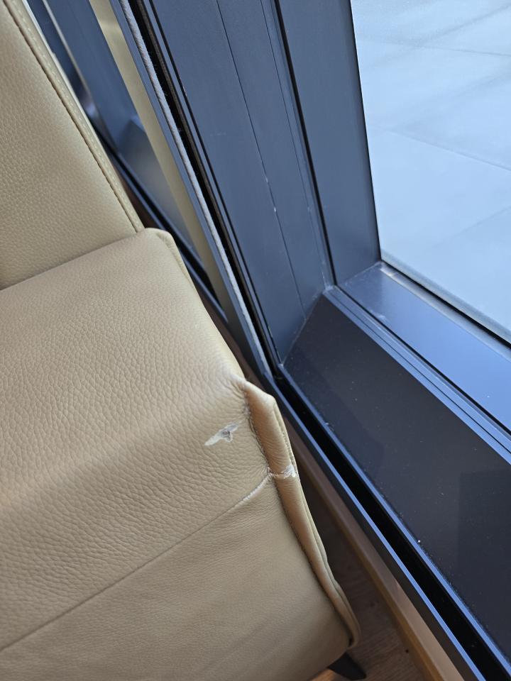 傢俬維修工作照片