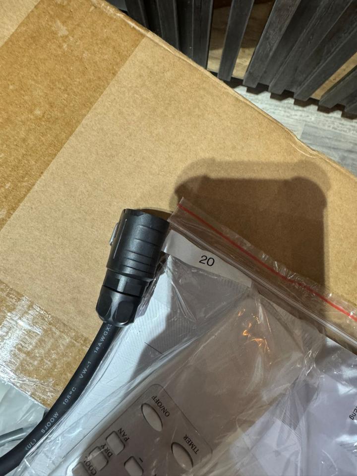 冷氣安裝工作照片