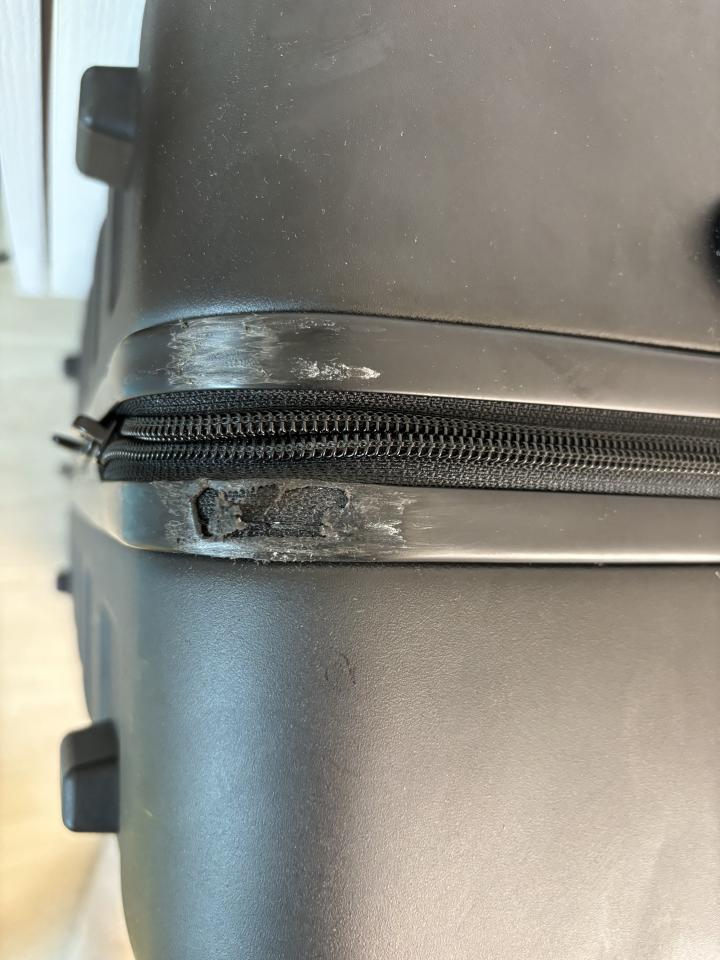 Luggage Repairjob photo