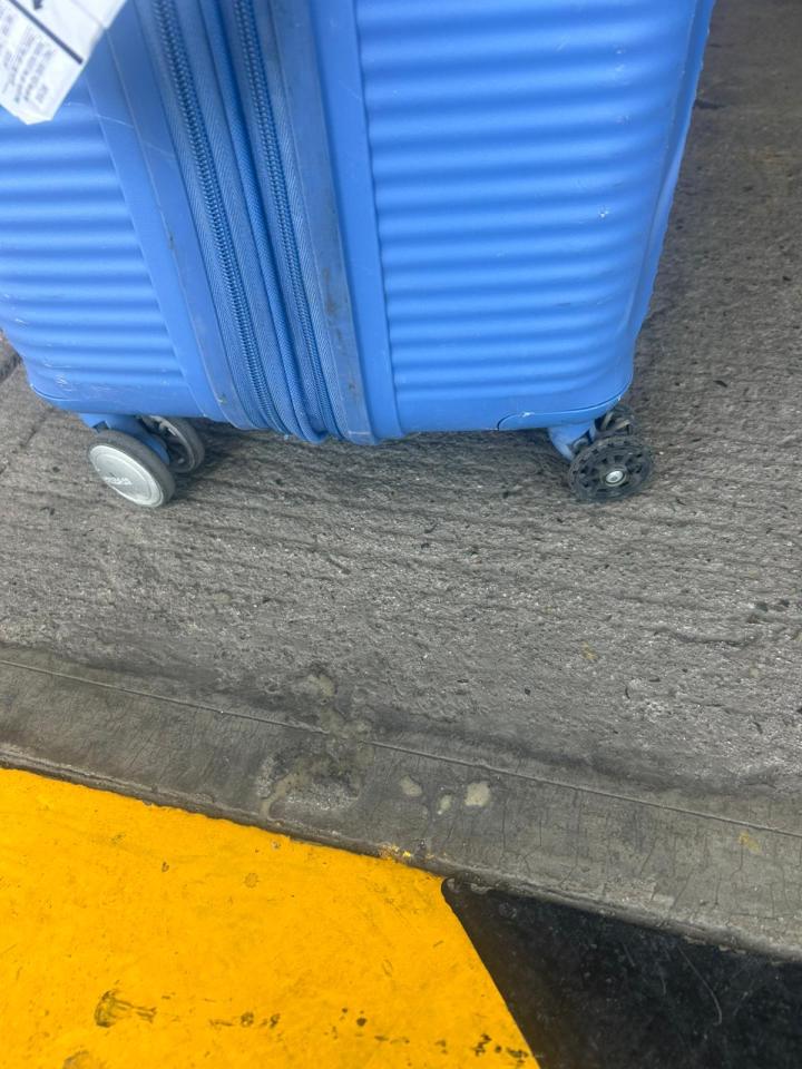 行李箱維修工作照片