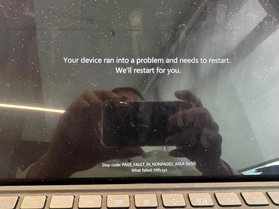 電腦維修工作照片