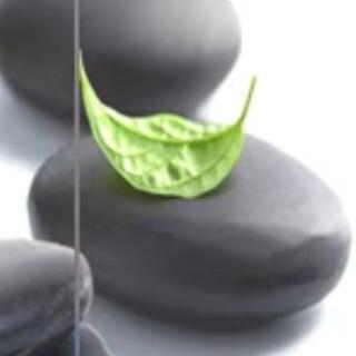 提供男按摩師精油服務的專家tsang Deborah