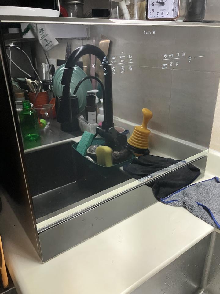 洗碗機安裝工作照片