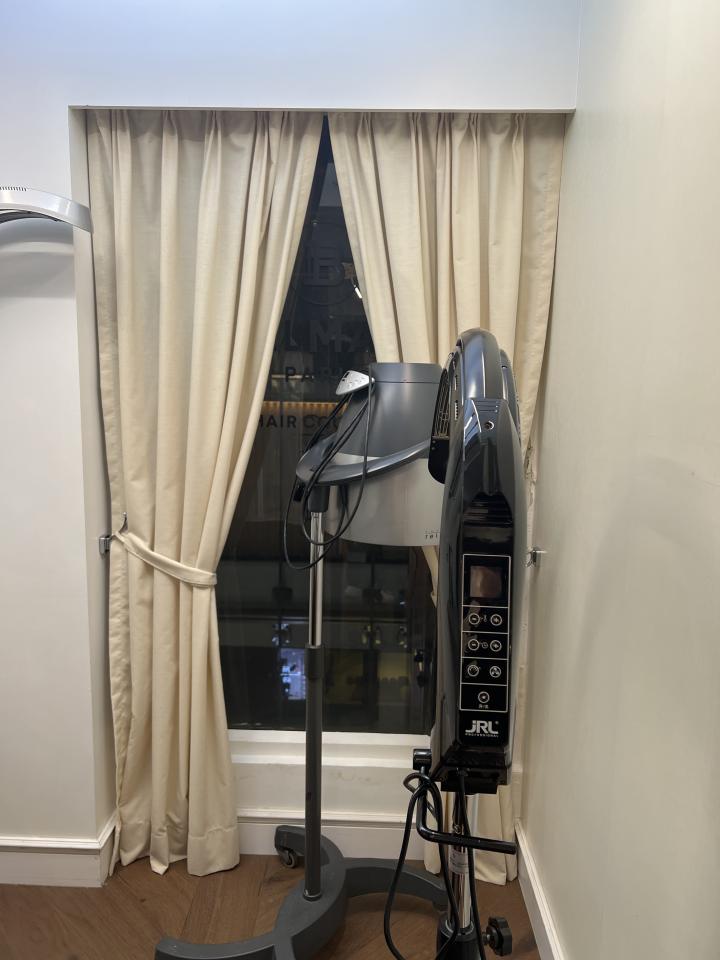 窗簾清潔工作照片