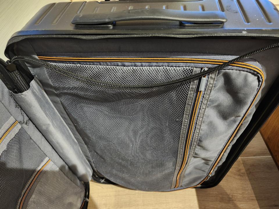 Luggage RepairJob photo