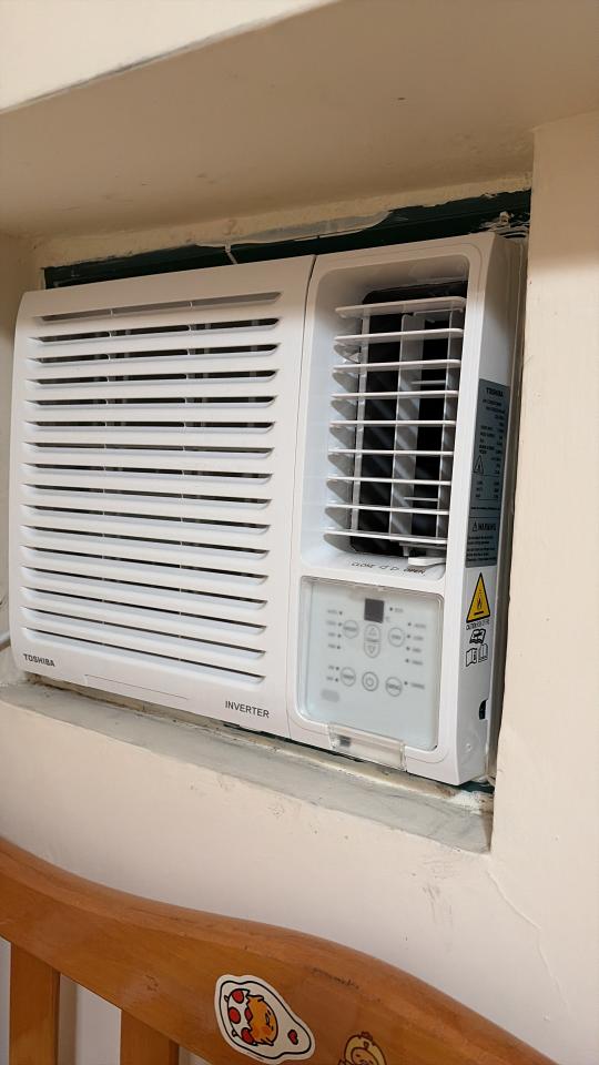 冷氣維修工作照片