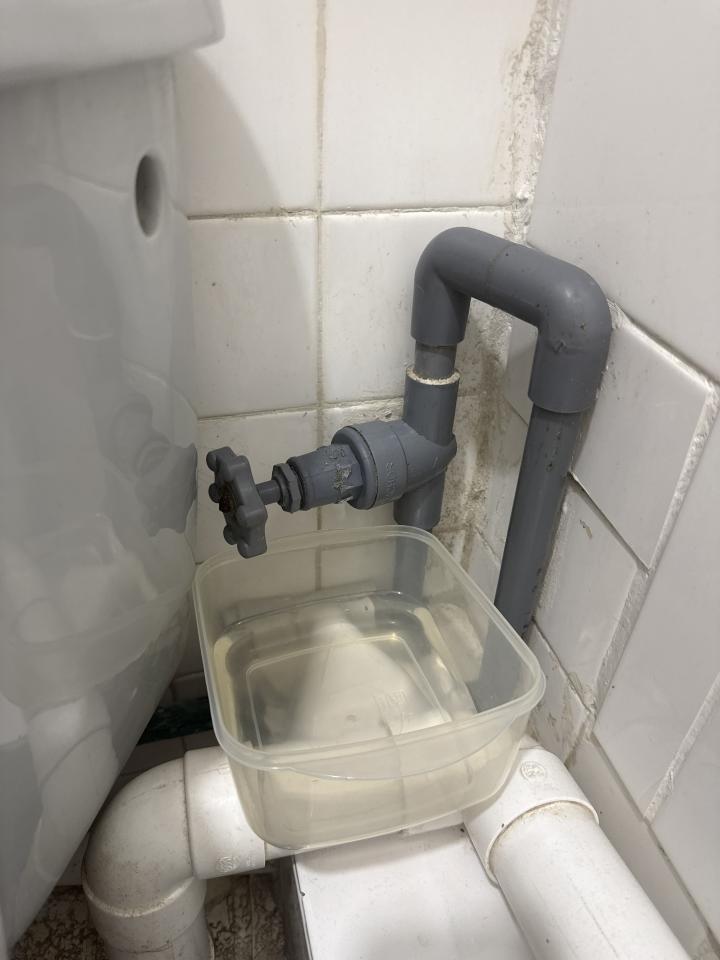 馬桶安裝工作照片