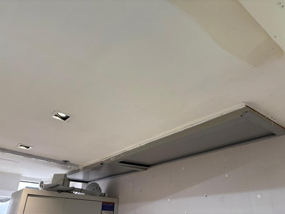 天花工程工作照片