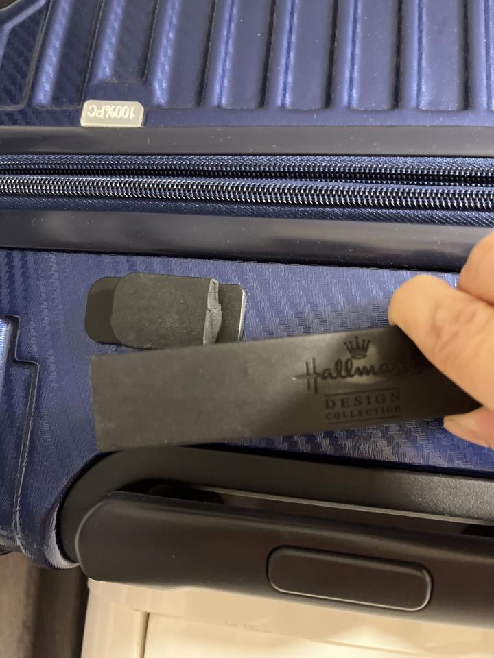 行李箱維修工作照片