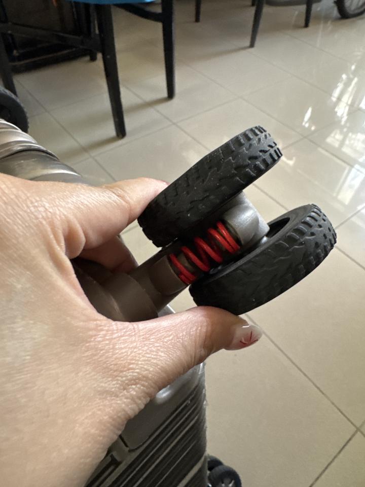 行李箱維修工作照片