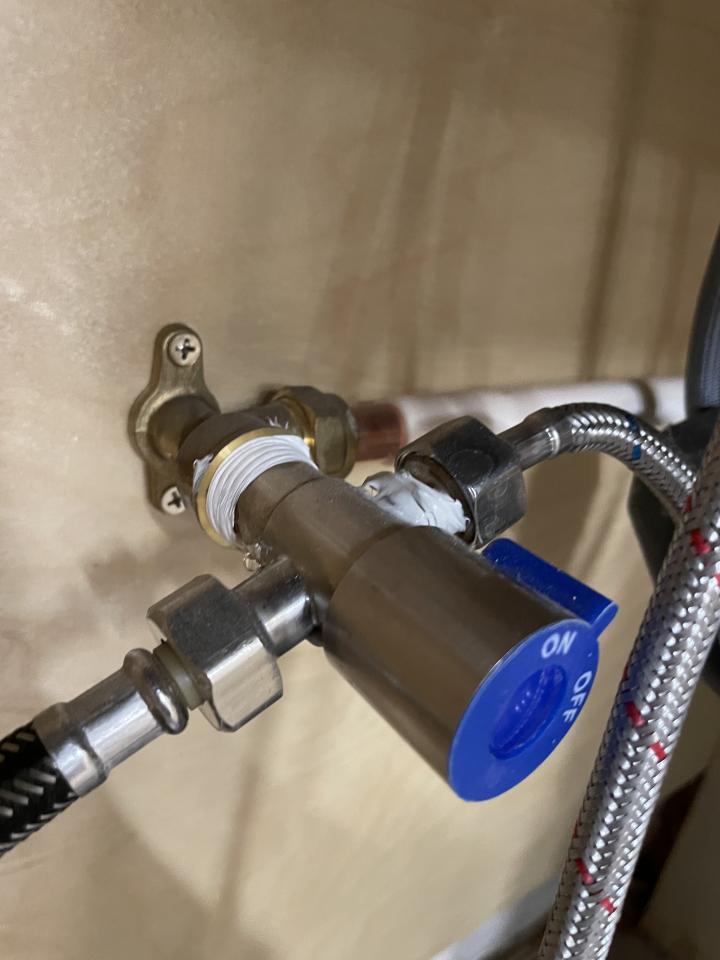 洗碗機安裝工作照片