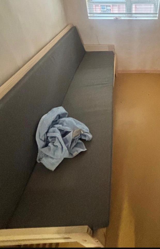 Furniture RecycleJob photo