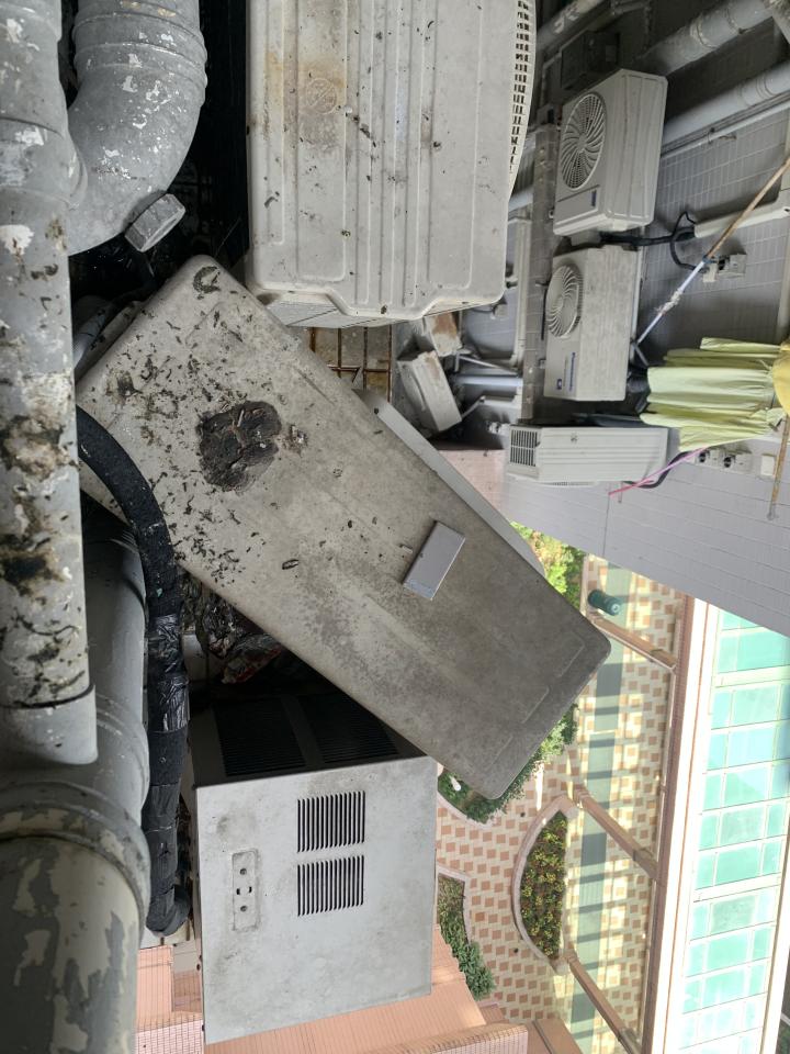 冷氣維修工作照片