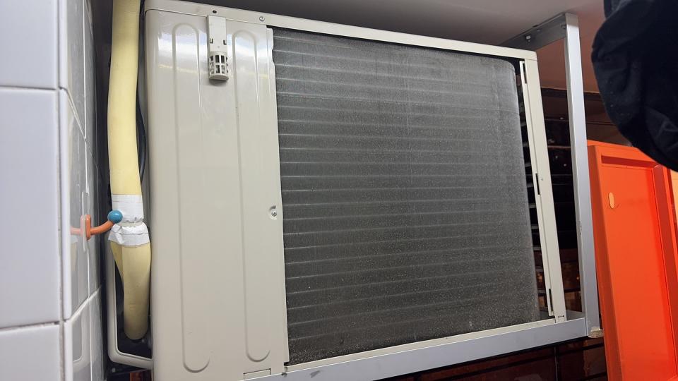 冷氣安裝工作照片